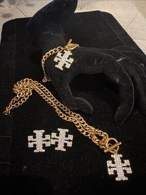 Tori Necklace, Bracelet & Earrings Jewelry Set